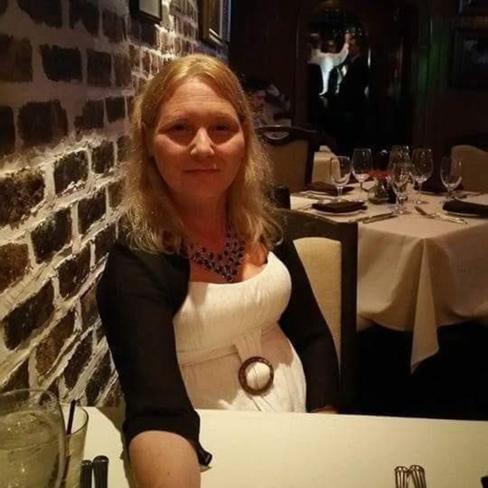 Meet your Posher, Pamela